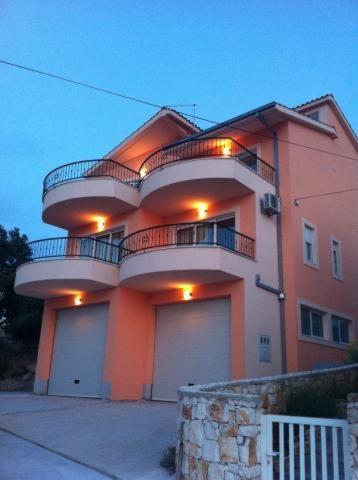Apartments By The Sea Razanj, Rogoznica - 11347 Esterno foto