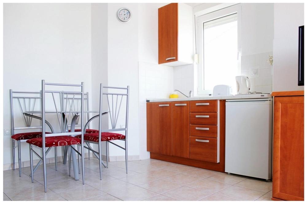 Apartments By The Sea Razanj, Rogoznica - 11347 Esterno foto