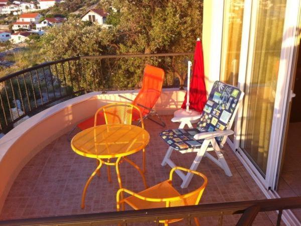 Apartments By The Sea Razanj, Rogoznica - 11347 Esterno foto